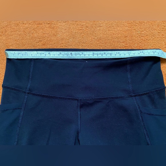 EUC Old Navy Go Dry Leggings - Picture 2 of 6